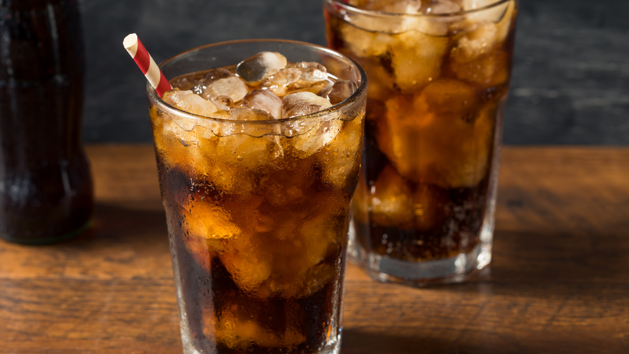 O refrigerante zero pode refrescar e ajudar no foco da dieta