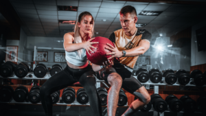 Combinar cardio e musculação é uma das melhores estratégias que se pode adotar